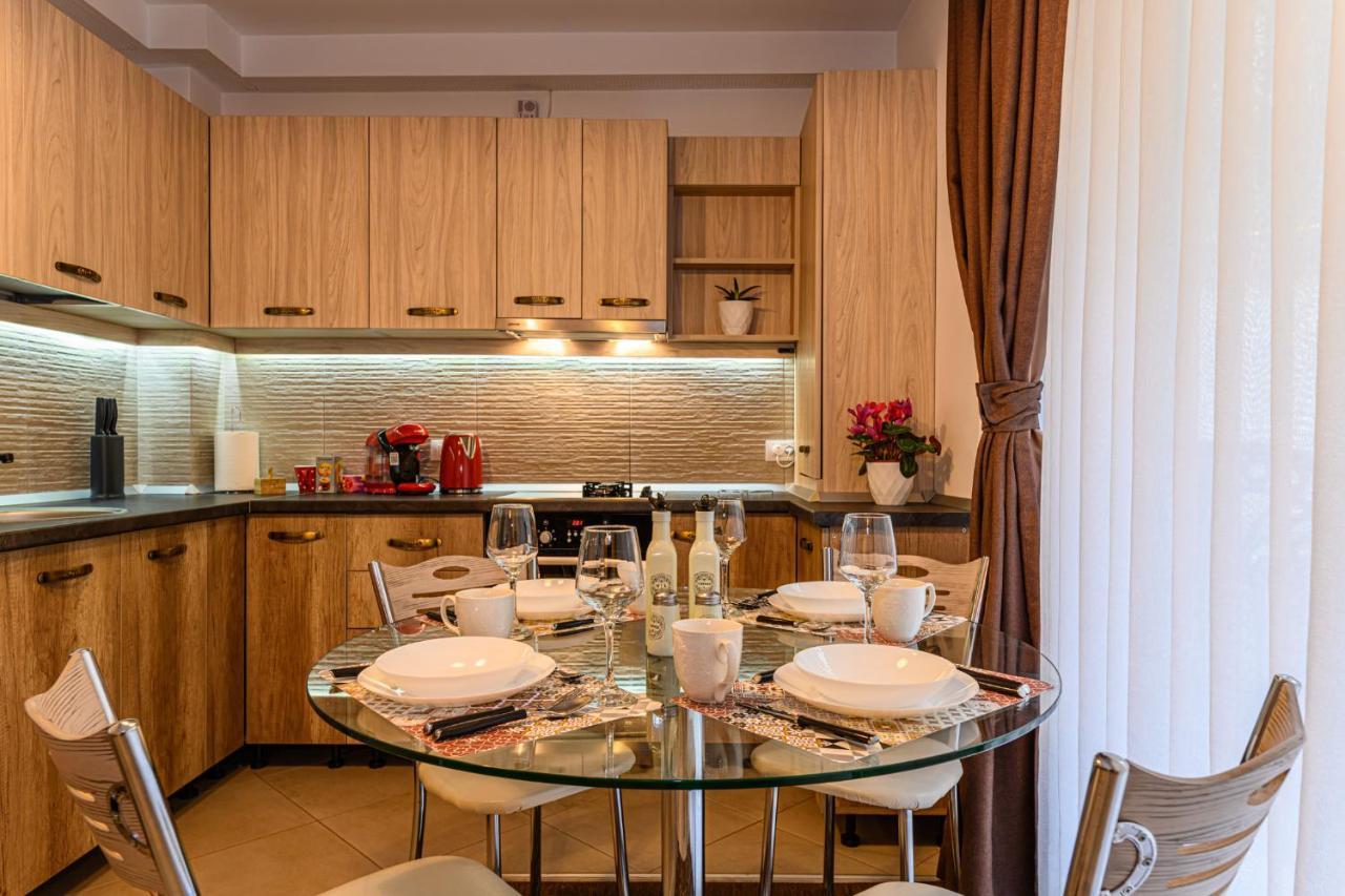Jad - Luxury Apartments Afi Mall Brasov Exterior photo